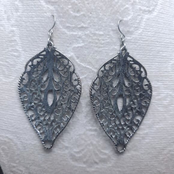 Filigree Large Leaf Earrings Statement Silver Tone Light Dangle French Wire - Picture 5 of 9